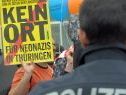 Gegendemonstranten blieben ebenfalls friedlich Gegendemonstranten blieben ebenfalls friedlich