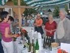 Gemeinsam mit ihrer Mutter und ihrer Tante verkaufte Manuela Ganahl  Weine aus dem Burgenland und war dabei sehr erfolgreich. Gemeinsam mit ihrer Mutter und ihrer Tante verkaufte Manuela Ganahl  Weine aus dem Burgenland und war dabei sehr erfolgreich.