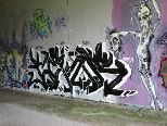 Die Unterführung ist gefüllt mit gesprayter Kunst Die Unterführung ist gefüllt mit gesprayter Kunst