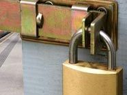 Westbahnhof versperrt - Passagiere vergessen Westbahnhof versperrt - Passagiere vergessen