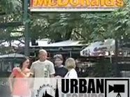 Das Schweizerhaus als McDonalds-Filiale Das Schweizerhaus als McDonalds-Filiale