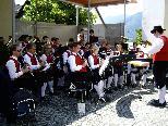 Die Musikanten des Musikvereins Göfis spielen zum letzten Dämmerschoppen in diesem Jahr auf.