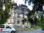 In die ehemalige "Buchhaltervilla" an der Hämmerlestrasse in Gisingen ziehen zwei Kindigruppen ein In die ehemalige "Buchhaltervilla" an der Hämmerlestrasse in Gisingen ziehen zwei Kindigruppen ein