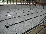 Sportbecken vor der Neubefüllung Sportbecken vor der Neubefüllung