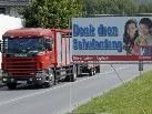 Wer in die Schule hetzt, übersieht leicht Gefahren. Unnötige Schülertransporte sollten dringend vermieden werden. (Foto: Gerhard) Wer in die Schule hetzt, übersieht leicht Gefahren. Unnötige Schülertransporte sollten dringend vermieden werden. (Foto: Gerhard)