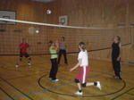 Begeisterte Volleyballspieler treffen sich jeden Donnerstag in Nüziders.
