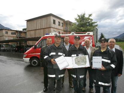 Die offizielle Übergabe des Brandschutzplanes der Vogewosi-Wohnanlage in Ludesch