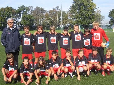 Nenzing-Torwart Andre Hetzl hatte in der Herbstliga jede Menge Angriffe zu verteidigen. Nenzing-Torwart Andre Hetzl hatte in der Herbstliga jede Menge Angriffe zu verteidigen.