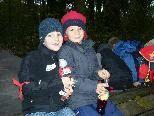 Sebastian und Laurin erlebten einen abenteuerlichen Schultag im Wald.
