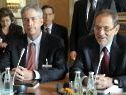 US-Verhandler Burns und EU-Chefdiplomat Solana US-Verhandler Burns und EU-Chefdiplomat Solana