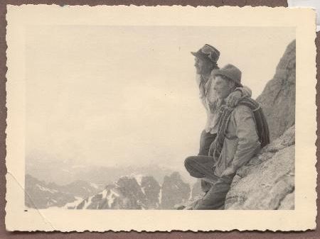 Zeitzeugen erzählen.... Zeitzeugen erzählen....