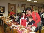 Ende Oktober wurde in allen Kindergärten der Kummenbergregion ein gemeinsamer "Brotmarkt" organisiert. Der Erlös kommt dem SOS Kinderdorf zugute