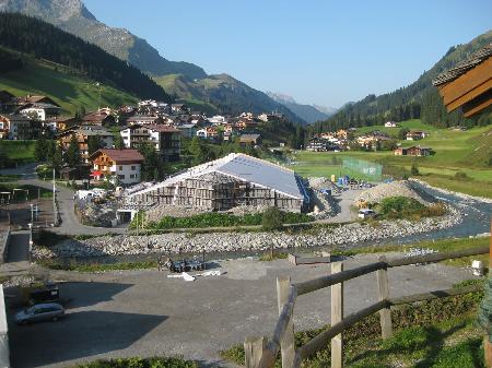 In Lech wird der Sportpark eröffnet.