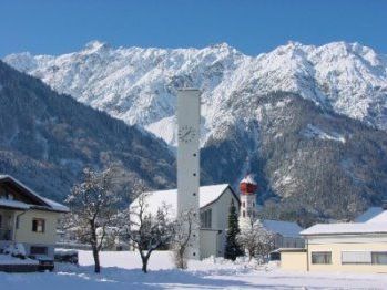 Pfarrkirche Vandans wird generalsaniert. Pfarrkirche Vandans wird generalsaniert.
