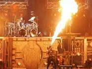 Sehenswert: Tolle Bühnenshows der deutschen Band Sehenswert: Tolle Bühnenshows der deutschen Band