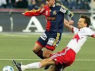 Steffen Hofmann gegen Barry Opdam Steffen Hofmann gegen Barry Opdam