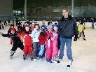 Die Schüler feierten begeistert Weihnachten und den letzten Schultag im Jahr 2009 auf dem Eis