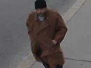 Die Polizei fahndet nach diesem Mann. Die Polizei fahndet nach diesem Mann.