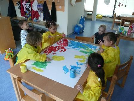 Ausdrucksmalen für Kinder und Erwachsene in Schruns. Ausdrucksmalen für Kinder und Erwachsene in Schruns.