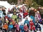 Die Buben und Mädchen des Kindergartens Merowinger genießen ihre " Schneewoche " in Furx. Die Buben und Mädchen des Kindergartens Merowinger genießen ihre " Schneewoche " in Furx.