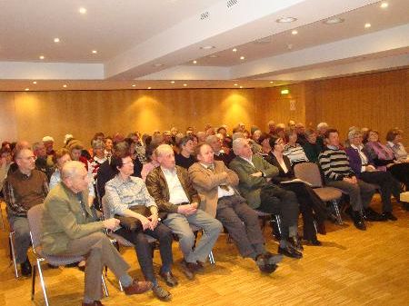 Interessierte Zuhörer beim Vortrag Interessierte Zuhörer beim Vortrag