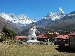 Kloster Tengboche - im Hintergrund: Everest, Lhotse - rechts: Ama Dablam