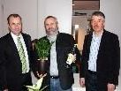 Obmann Thomas Bitschnau und Schriftführer Egon Puschnigg gratulieren Ing. Harald Rammel zu seinem gelungenen Vortrag Obmann Thomas Bitschnau und Schriftführer Egon Puschnigg gratulieren Ing. Harald Rammel zu seinem gelungenen Vortrag