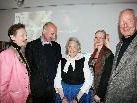Lore Schönborn mit Tochter Barbara (l.), Sohn Michael sowie Enkelin Anna und Sohn Philipp (r.). Lore Schönborn mit Tochter Barbara (l.), Sohn Michael sowie Enkelin Anna und Sohn Philipp (r.).