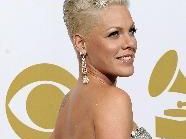 Pink - Filmfan und Rockerbraut Pink - Filmfan und Rockerbraut