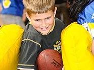 "School Day": Wiener Schüler versuchen sich als Footballer "School Day": Wiener Schüler versuchen sich als Footballer