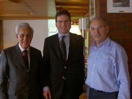 von l.r.: Gottfried Feuerstein, Dr. Forster und Luis Calodnazzi von l.r.: Gottfried Feuerstein, Dr. Forster und Luis Calodnazzi