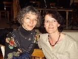 Edith Rinner und Birgit Rietzler präsentierten ihre "Berberitzen". Edith Rinner und Birgit Rietzler präsentierten ihre "Berberitzen".