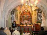 In dem spirituellen Raum der Heiligkreuzkapelle feierten die Altpfadfinder die schon traditionelle Maiandacht