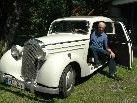 Der Götzner Haupt- und Mittelschullehrer Reinhard Häfele mit seinem Mercedes 170 DS / Baujahr 1952 Der Götzner Haupt- und Mittelschullehrer Reinhard Häfele mit seinem Mercedes 170 DS / Baujahr 1952