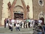 Ein Teil der Reisegruppe vor der Kirche von Saluzzo Ein Teil der Reisegruppe vor der Kirche von Saluzzo