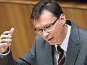 Zwischenbericht von Verteidigungsminister Darabos Zwischenbericht von Verteidigungsminister Darabos