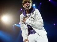 Der 16-jährige kanadische Popstar Justin Bieber spielt einen Problem-Jugendlichen Der 16-jährige kanadische Popstar Justin Bieber spielt einen Problem-Jugendlichen