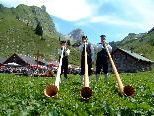 In einzigartiger Kulisse, einzigartige Klänge: der Musig-Hock auf der Laguz-Alpe. In einzigartiger Kulisse, einzigartige Klänge: der Musig-Hock auf der Laguz-Alpe.