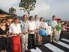 "Weg frei" für den neu gestalteten Abschnitt des Bodensee-Radwanderweges am Lochauer Bodenseeufer. "Weg frei" für den neu gestalteten Abschnitt des Bodensee-Radwanderweges am Lochauer Bodenseeufer.