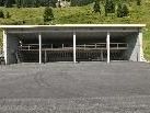 Bild: Der neue Rinderunterstand für Galtvieh bei Schneewetter auf der Alpe Unterdamüls. Bild: Der neue Rinderunterstand für Galtvieh bei Schneewetter auf der Alpe Unterdamüls.
