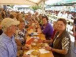 Ein Blick ins Festzelt Ein Blick ins Festzelt