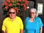 Bademeister Erwin Wehinger und Ramona Hoop danken den Felsenau Besuchern für Ihre Treue Bademeister Erwin Wehinger und Ramona Hoop danken den Felsenau Besuchern für Ihre Treue