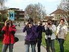 Im VHS-Kurs "Malen mit der Digitalkamera" begeben sich die TeilnehmerInnen auf die Suche nach interessanten Motiven in Hohenems.