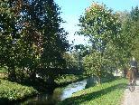 Der "Neuner" (Lustenauer Kanal) im Osten Lustenaus ist ein sehr naturbelassener, idyllischer Bach.