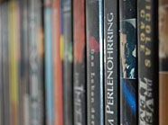 Die beiden Täter hatten es nicht auf DVDs, sondern auf Bargeld abgesehen. Die beiden Täter hatten es nicht auf DVDs, sondern auf Bargeld abgesehen.