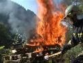 Die gute Zusammenarbeit der Jungfeuerwehrmänner wurde geprobt Die gute Zusammenarbeit der Jungfeuerwehrmänner wurde geprobt