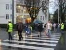 Schülerlotsen sichern den Fußgängerübergang in der Belruptstraße