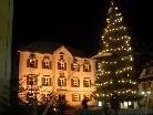 Lichterglanz am Schrunser Kirchplatz, Bild vom 6. Dezember 2009. Lichterglanz am Schrunser Kirchplatz, Bild vom 6. Dezember 2009.