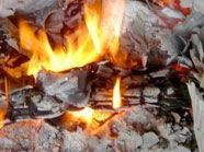 Rauchgase entstanden durch Feuer in Raum für Putzmittel Rauchgase entstanden durch Feuer in Raum für Putzmittel