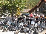Die zehn Mitglied des Harley Club Montafon sind bereit für eine Fahrt ins Blaue. Die zehn Mitglied des Harley Club Montafon sind bereit für eine Fahrt ins Blaue.